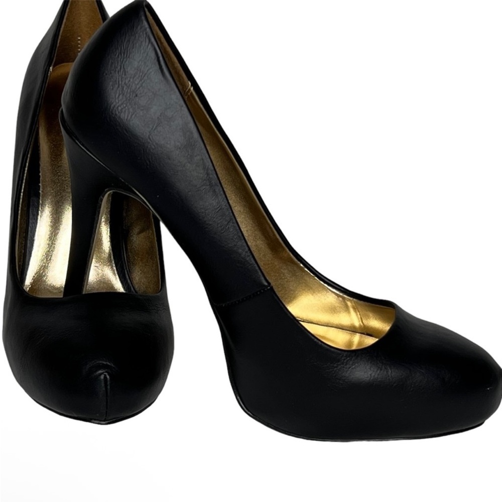 Madden Girl Black Heels with Gold Interior
